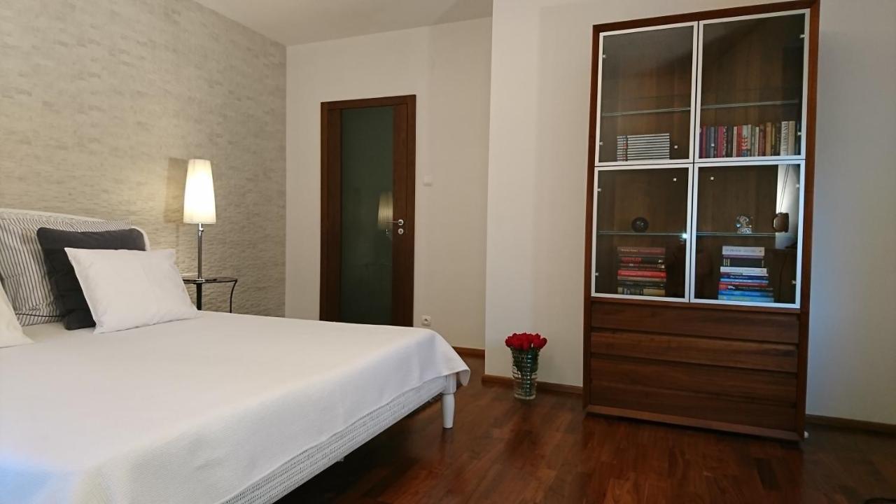 Quiet And Spacious Apartment With Garage Option Kraków Eksteriør billede